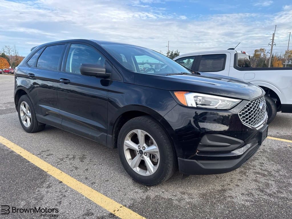2024 Ford Edge SE — photo 1 of 10