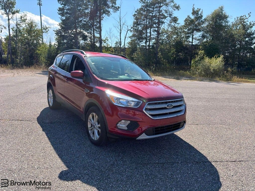 2018 Ford Escape SE — photo 1 of 16