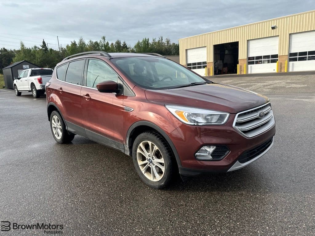 2018 Ford Escape SE — photo 1 of 10