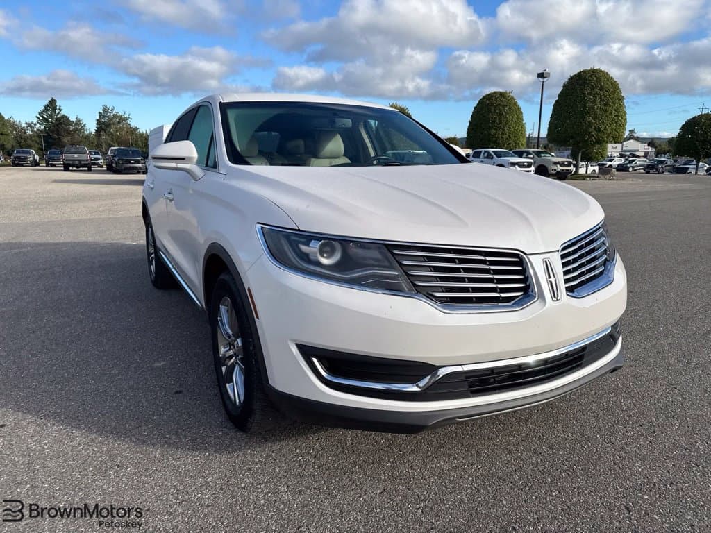 2017 Lincoln MKX Premiere — photo 1 of 10