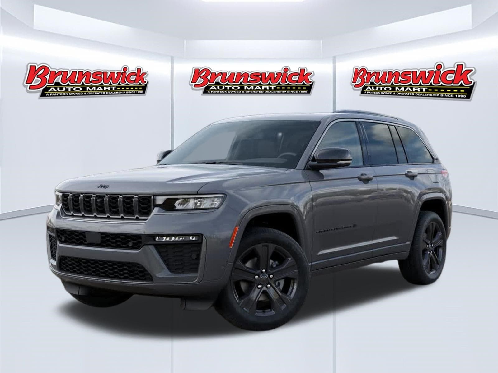 2027 Jeep Grand Cherokee Limited Reserve — photo 1 of 52