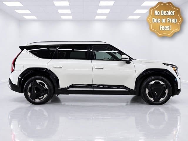 2024 Kia EV9 Land — photo 1 of 38