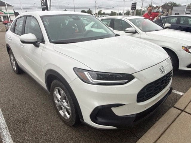2025 Honda HR-V LX — photo 1 of 5