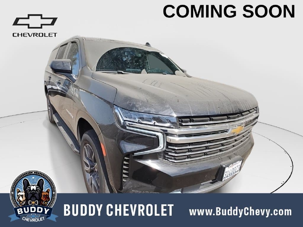 2024 Chevrolet Suburban LT — photo 1 of 6