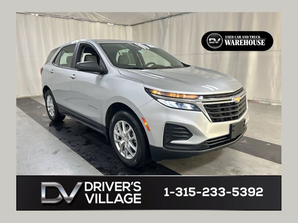 2022 Chevrolet Equinox LS — photo 1 of 23