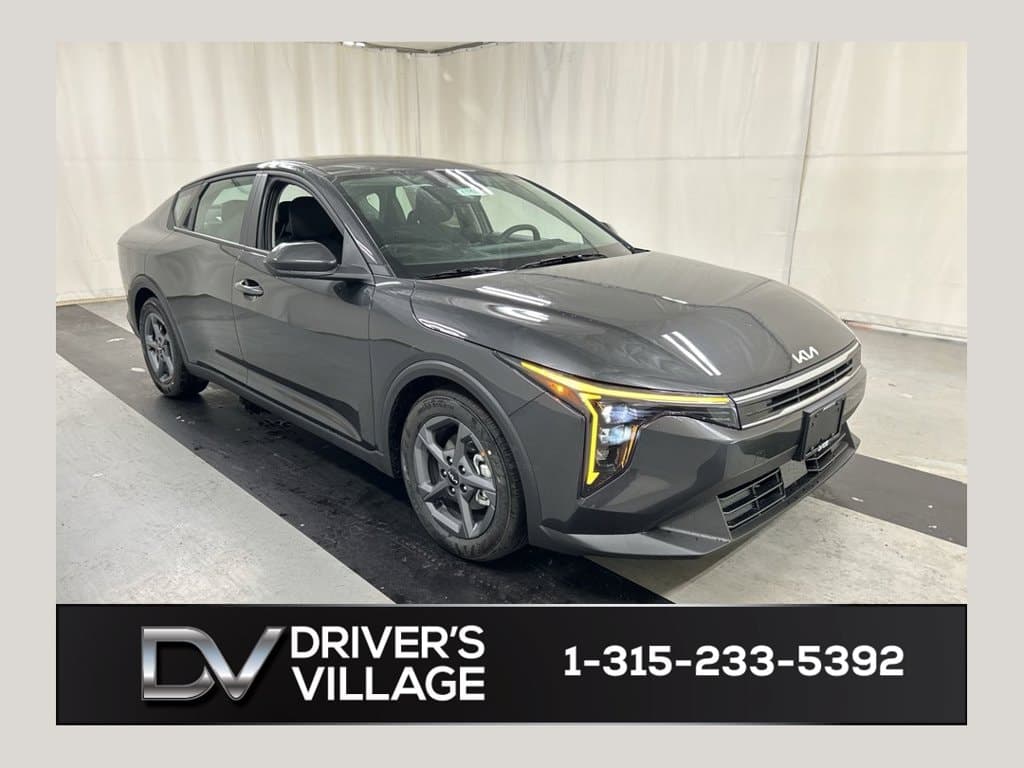 2026 Kia K4 LXS — photo 1 of 18