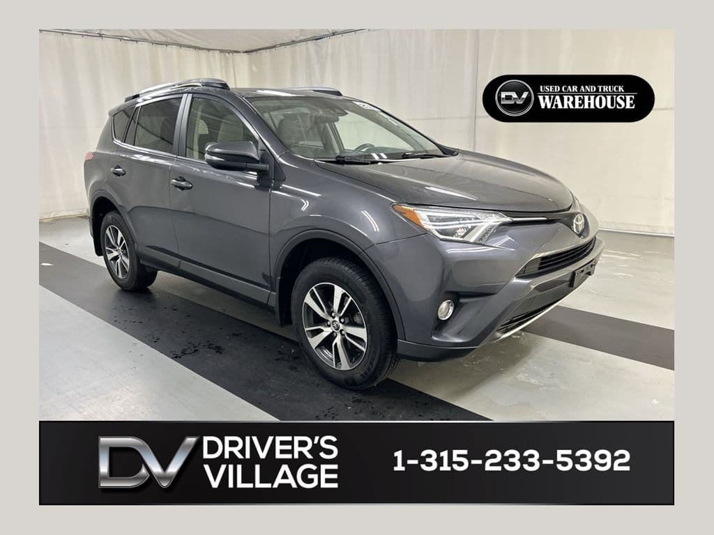 2017 Toyota RAV4 XLE — photo 1 of 24