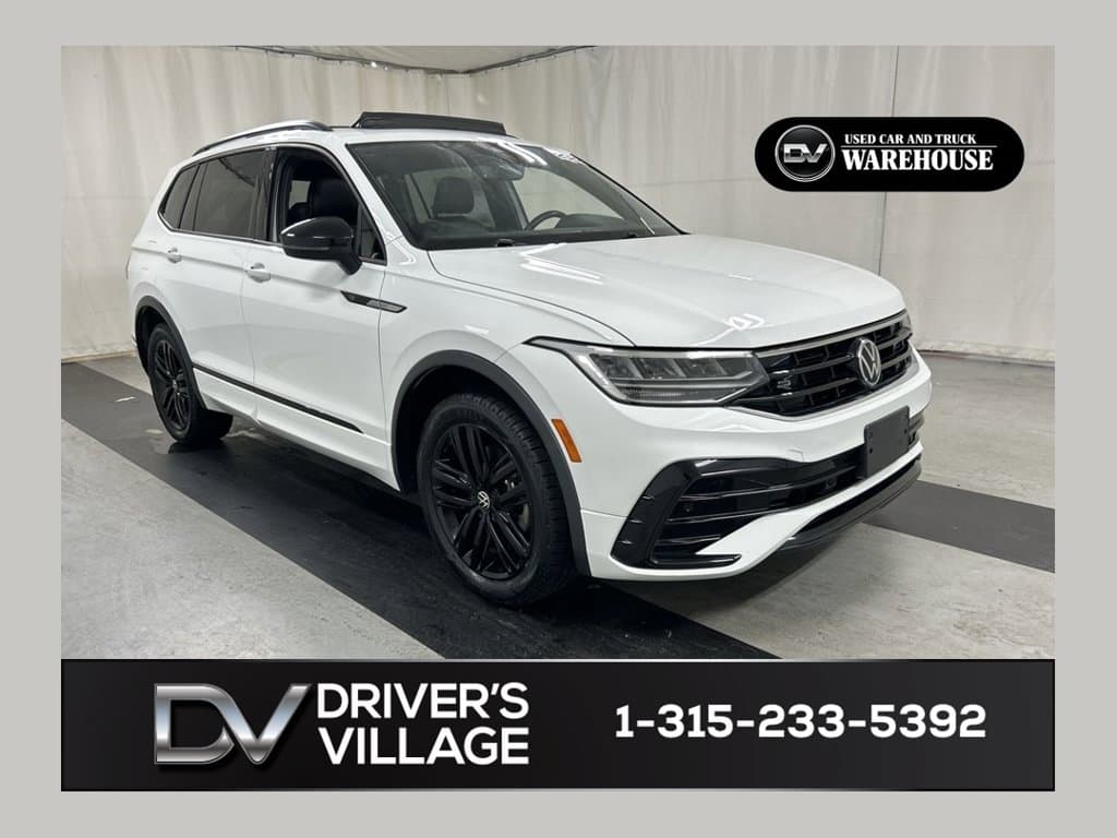 2022 Volkswagen Tiguan Base — photo 1 of 24