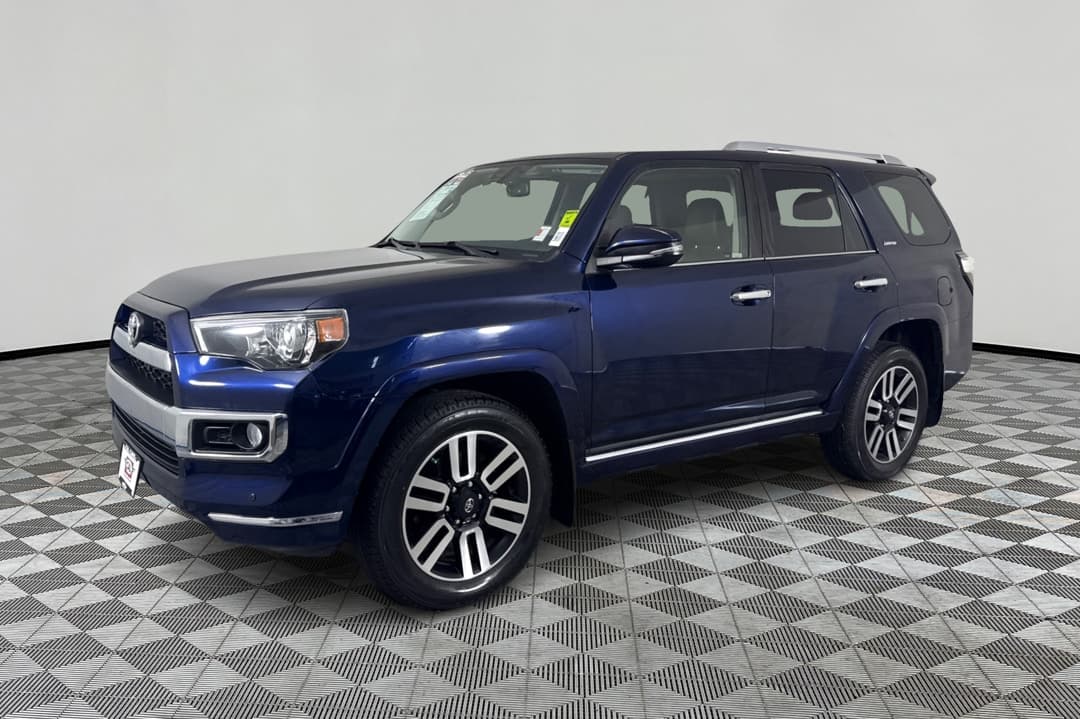 2019 Toyota 4Runner SR5 — photo 1 of 29