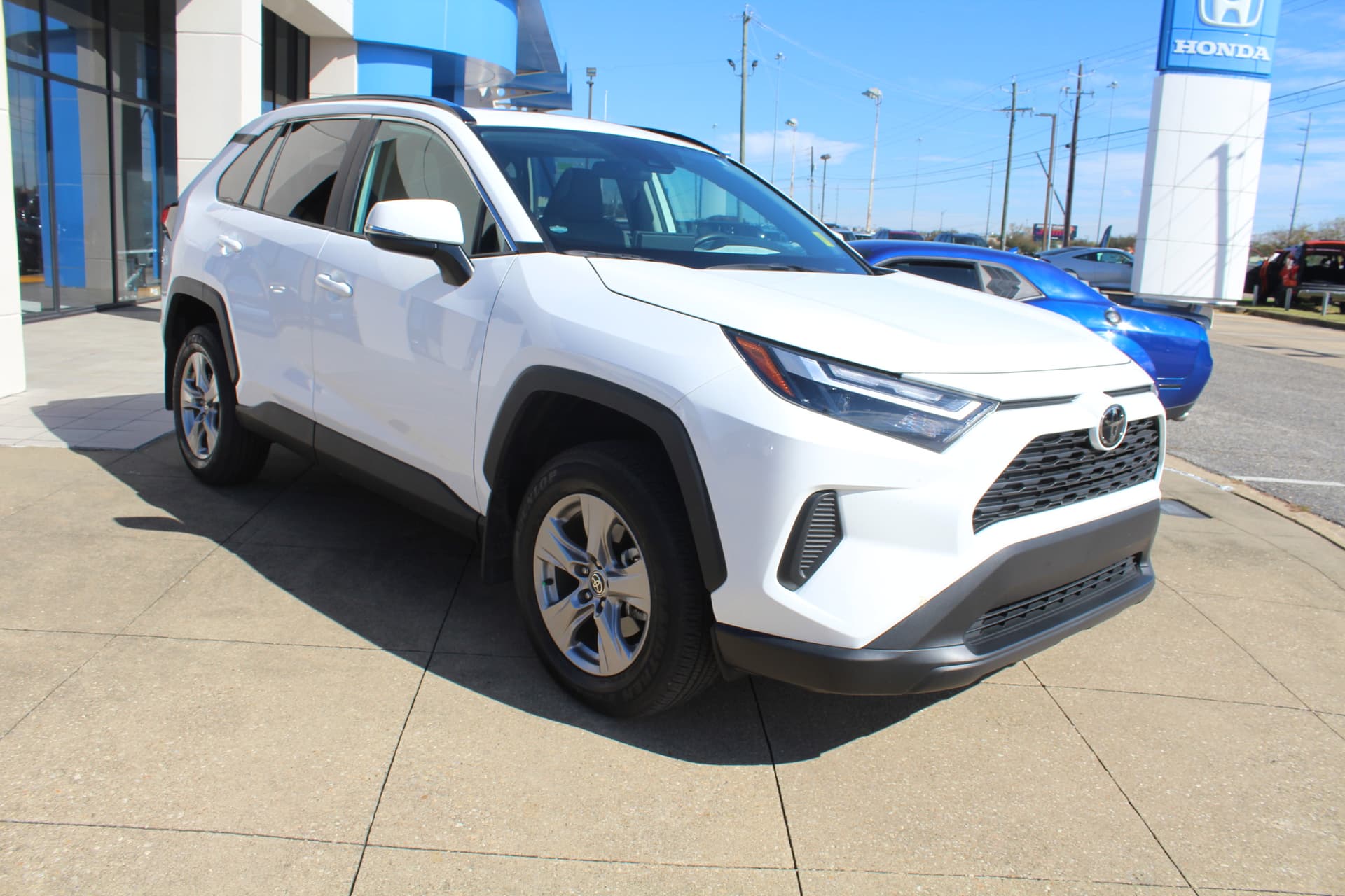 2025 Toyota RAV4 XLE — photo 1 of 25
