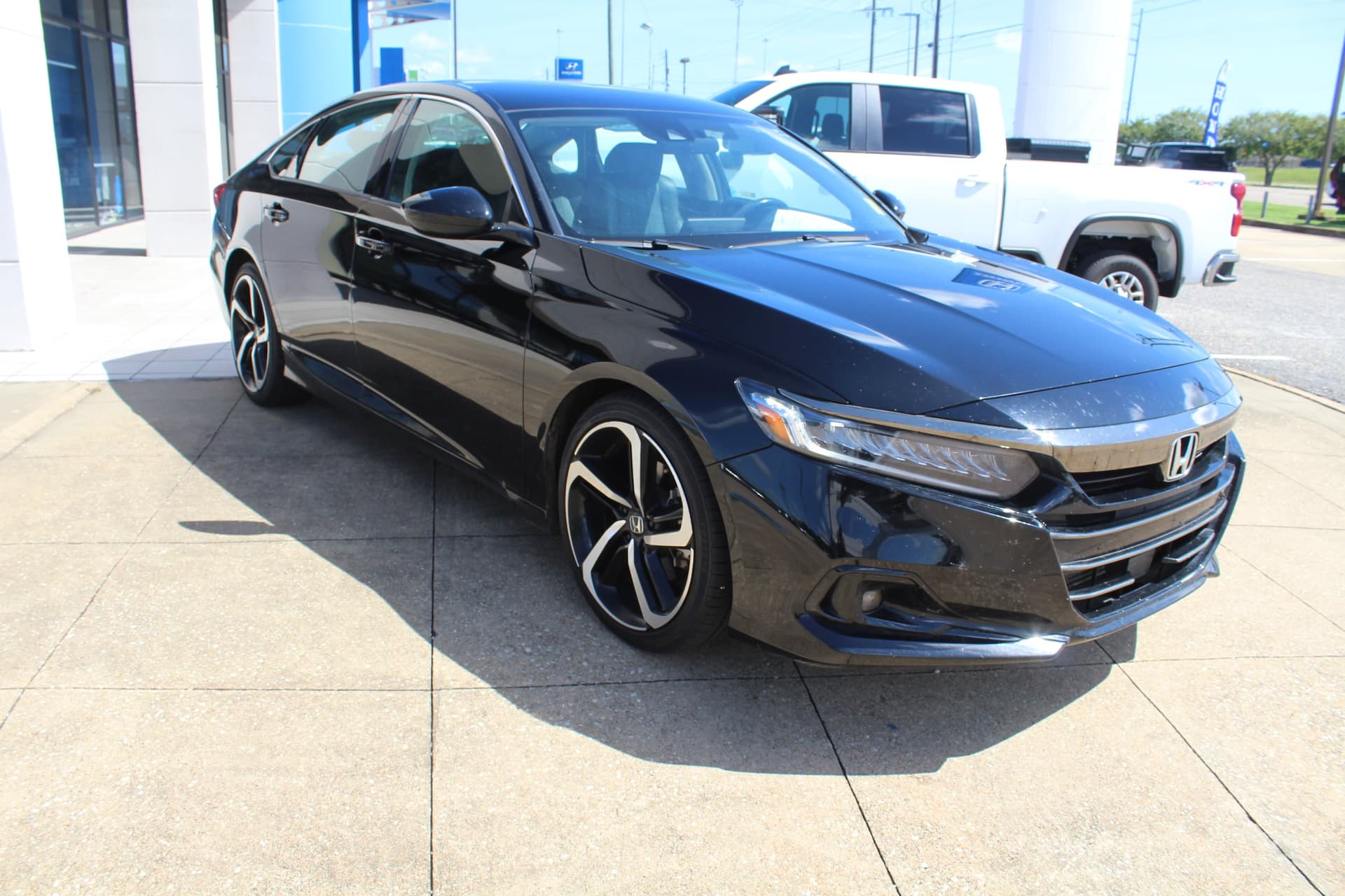 2022 Honda Accord Sedan Sport SE — photo 1 of 5