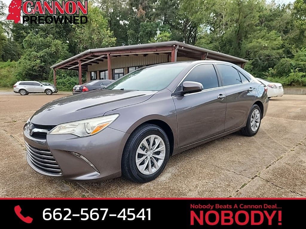 2015 Toyota Camry LE — photo 1 of 26