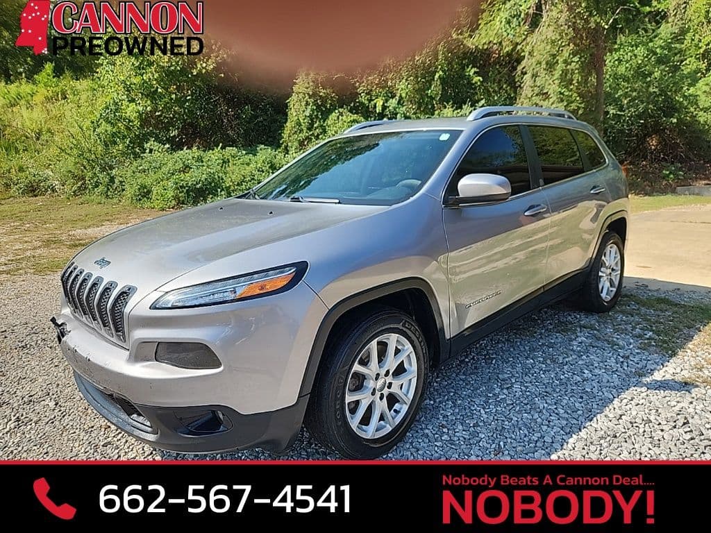 2017 Jeep Cherokee Latitude — photo 1 of 29