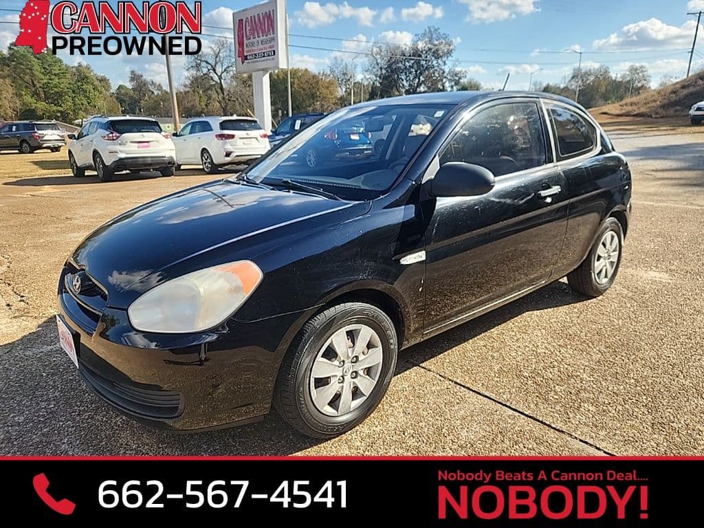 2008 Hyundai Accent Base — photo 1 of 27