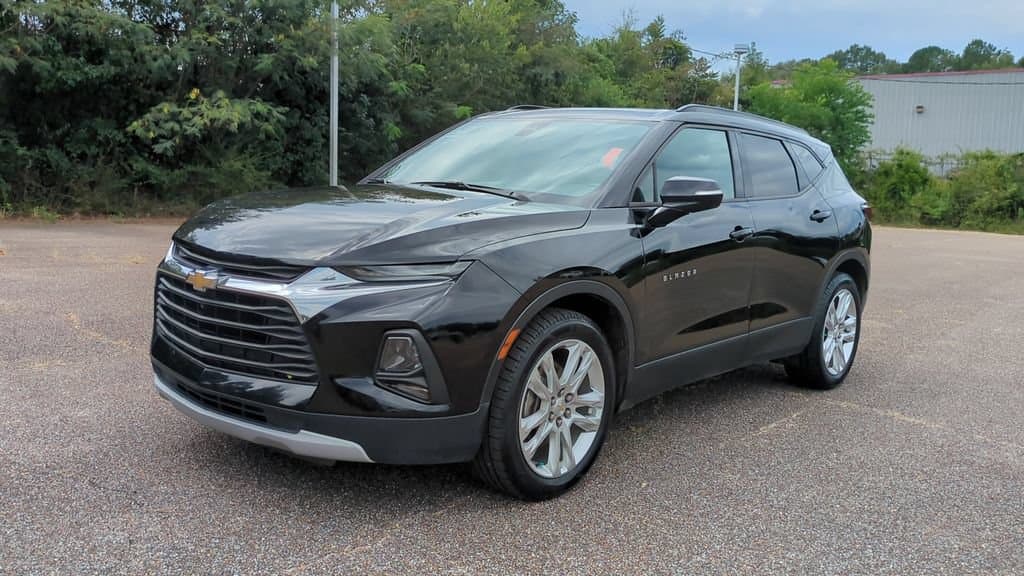 2020 Chevrolet Blazer LT — photo 1 of 25
