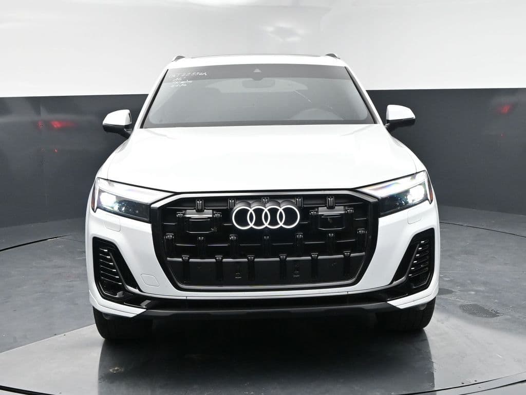 2026 Audi Q7 Premium Plus — photo 1 of 42