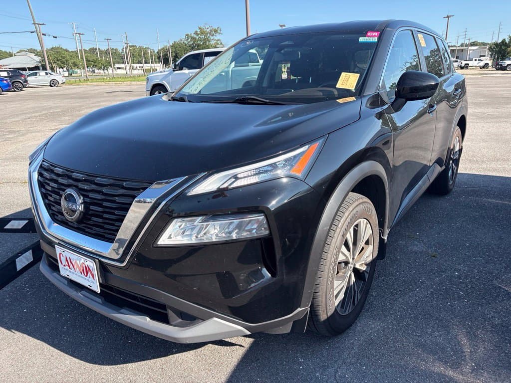 2023 Nissan Rogue SV — photo 1 of 4