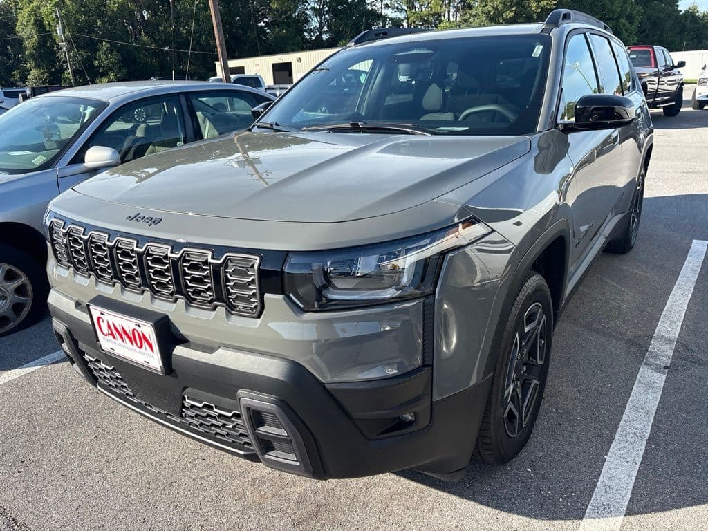 2026 Jeep Cherokee Laredo — photo 1 of 13