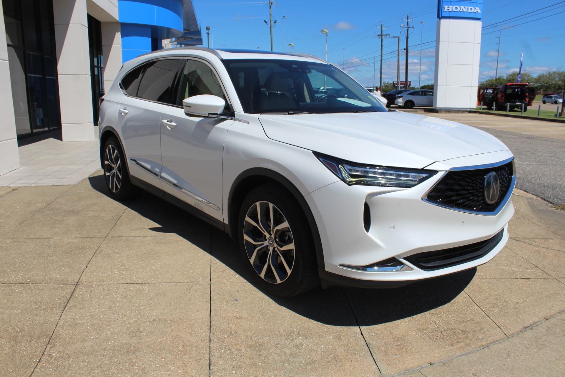 2022 Acura MDX Base — photo 1 of 5