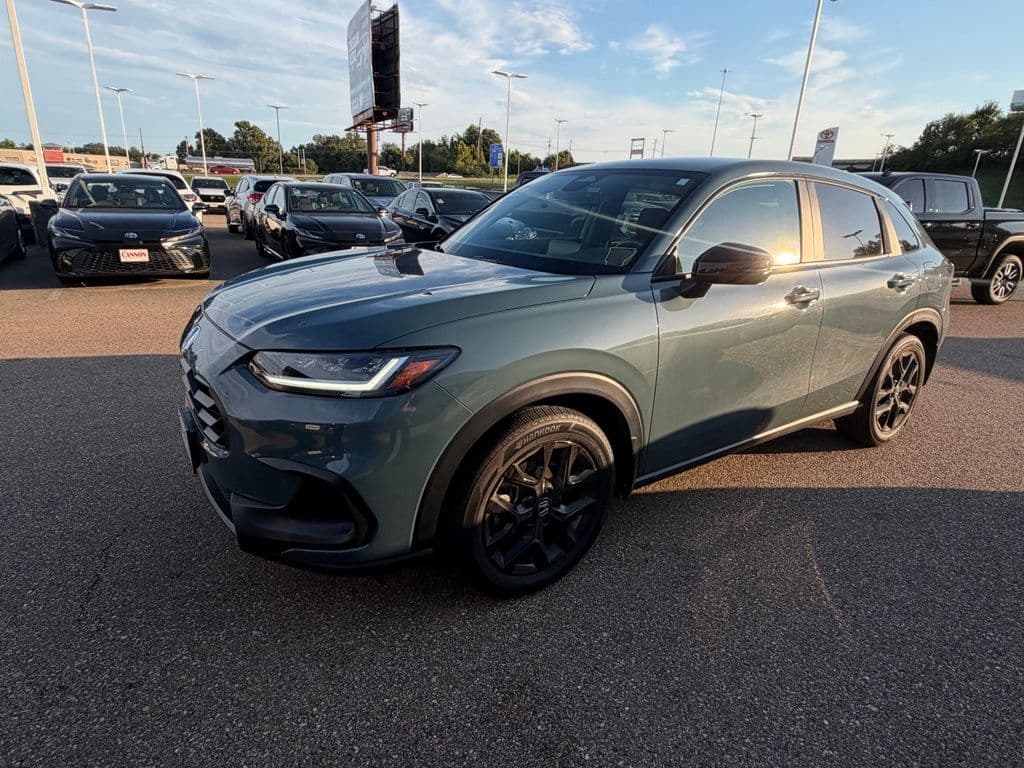 2024 Honda HR-V Sport — photo 1 of 40