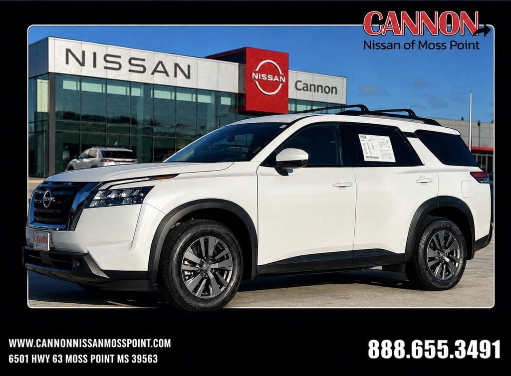2025 Nissan Pathfinder SV — photo 1 of 38