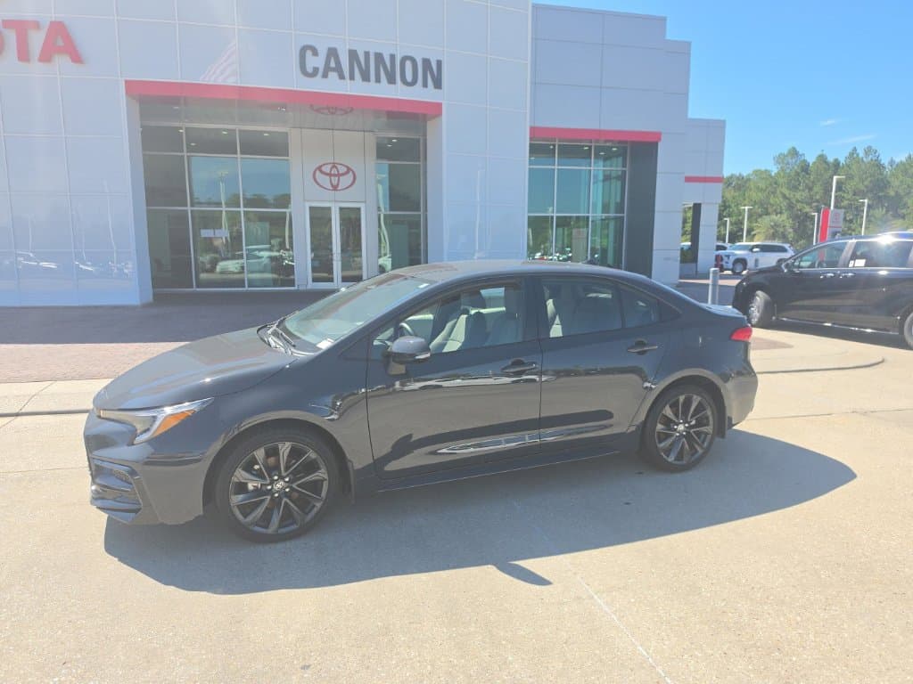 2026 Toyota Corolla Hybrid SE — photo 1 of 12