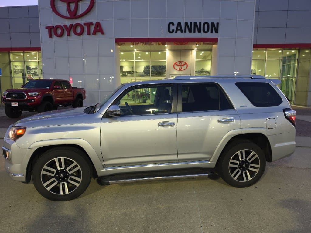 2020 Toyota 4Runner Limited — photo 1 of 14
