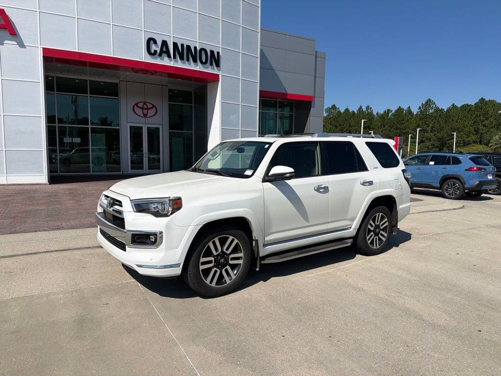 2022 Toyota 4Runner Limited — photo 1 of 9