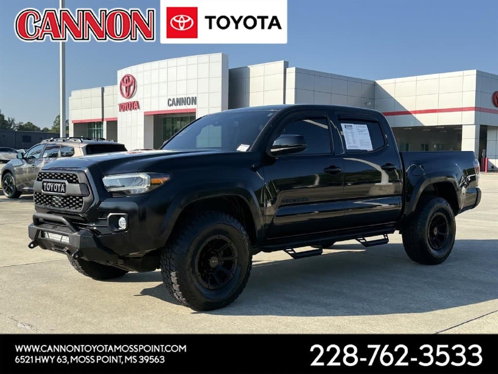 2021 Toyota Tacoma 4WD TRD Off Road — photo 1 of 26