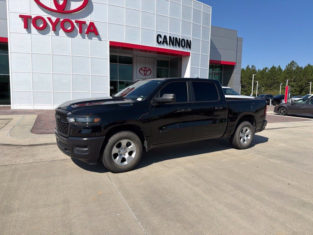2025 RAM 1500 Tradesman — photo 1 of 8