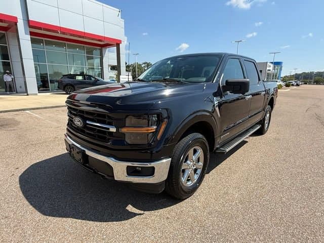 2024 Ford F-150 XLT — photo 1 of 40