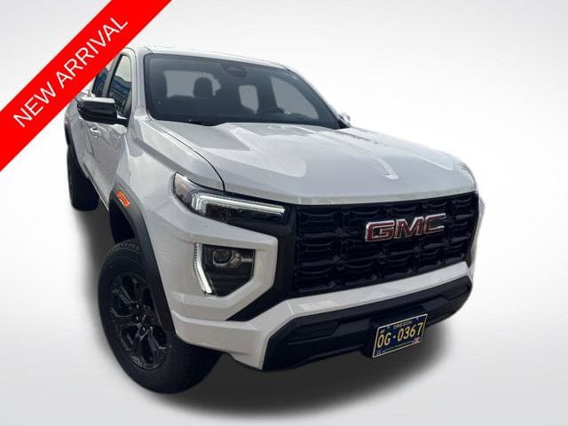 2024 GMC Canyon 4WD Elevation — photo 1 of 11
