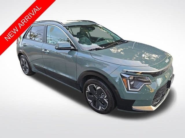 2023 Kia Niro EV Wave — photo 1 of 11