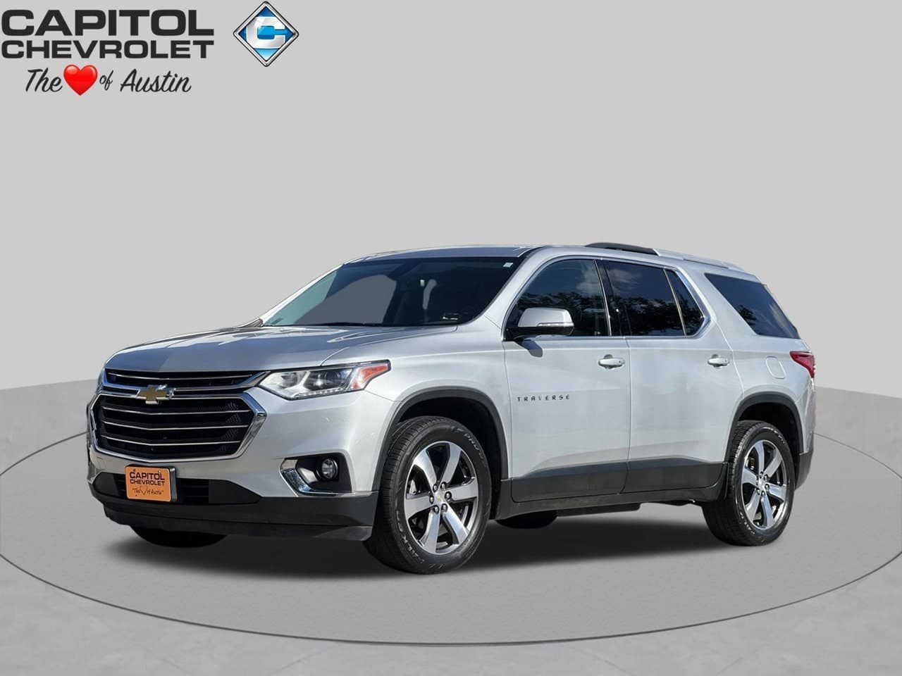 2018 Chevrolet Traverse LT Leather — photo 1 of 27