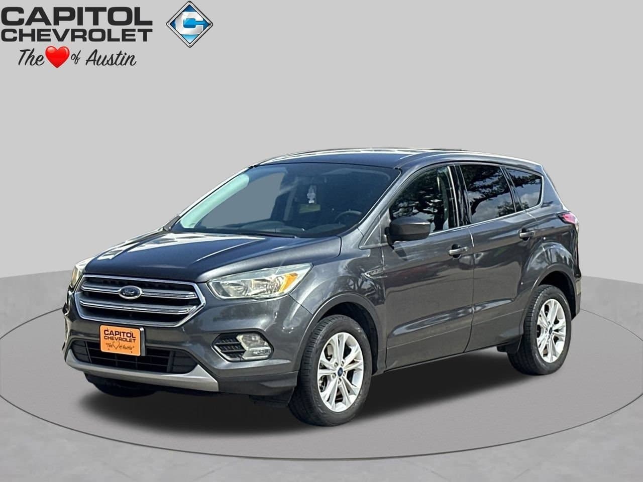 2017 Ford Escape SE — photo 1 of 29