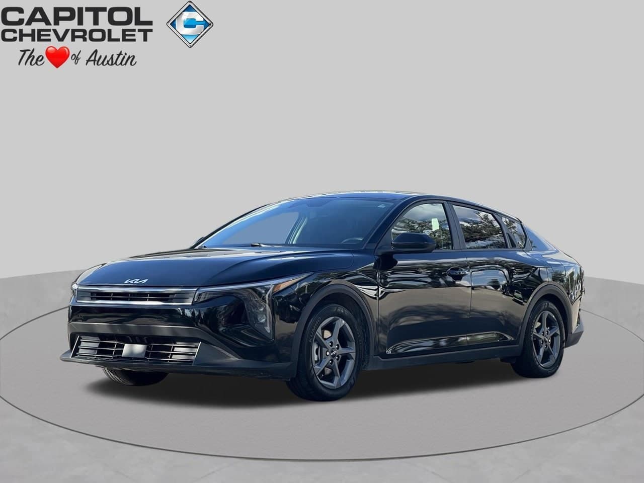 2025 Kia K4 LXS — photo 1 of 28