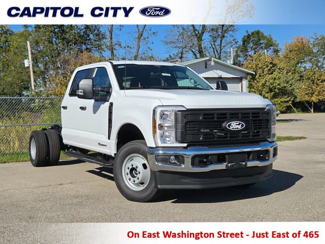 2027 Ford Super Duty F-350 DRW XL — photo 1 of 32