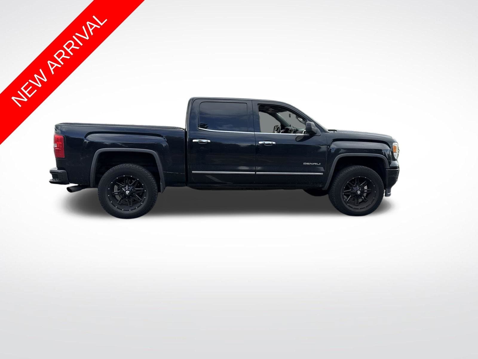 2015 GMC Sierra 1500 Denali — photo 1 of 11