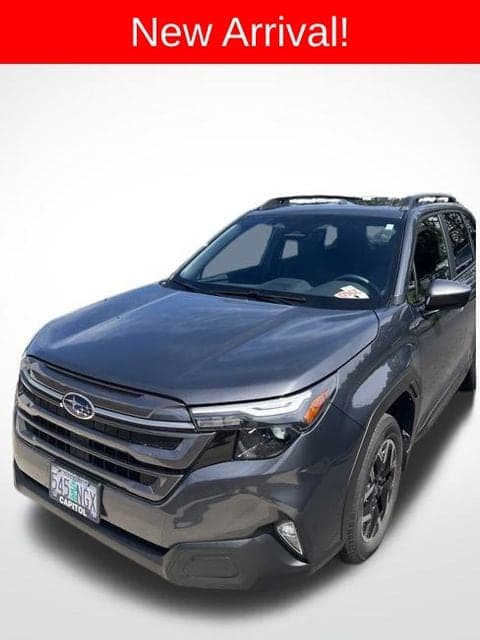 2025 Subaru Forester Premium — photo 1 of 4