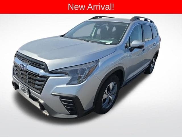 2023 Subaru Ascent Premium — photo 1 of 11