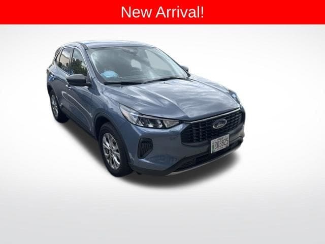 2024 Ford Escape Active — photo 1 of 8