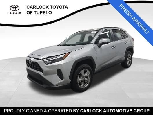 2025 Toyota RAV4 XLE — photo 1 of 10