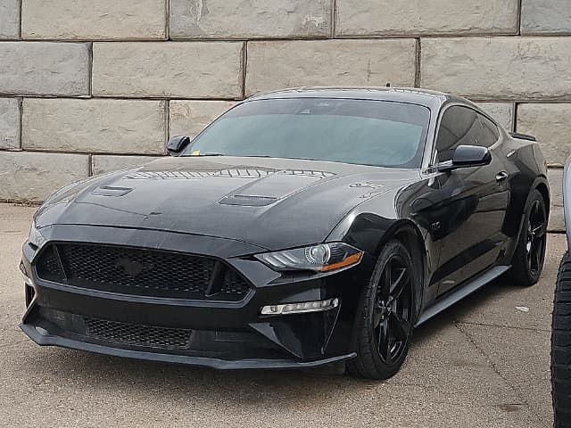 2021 Ford Mustang Base — photo 1 of 5