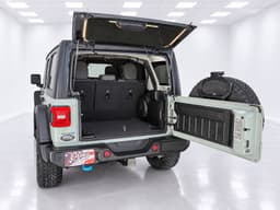 Extra Photo