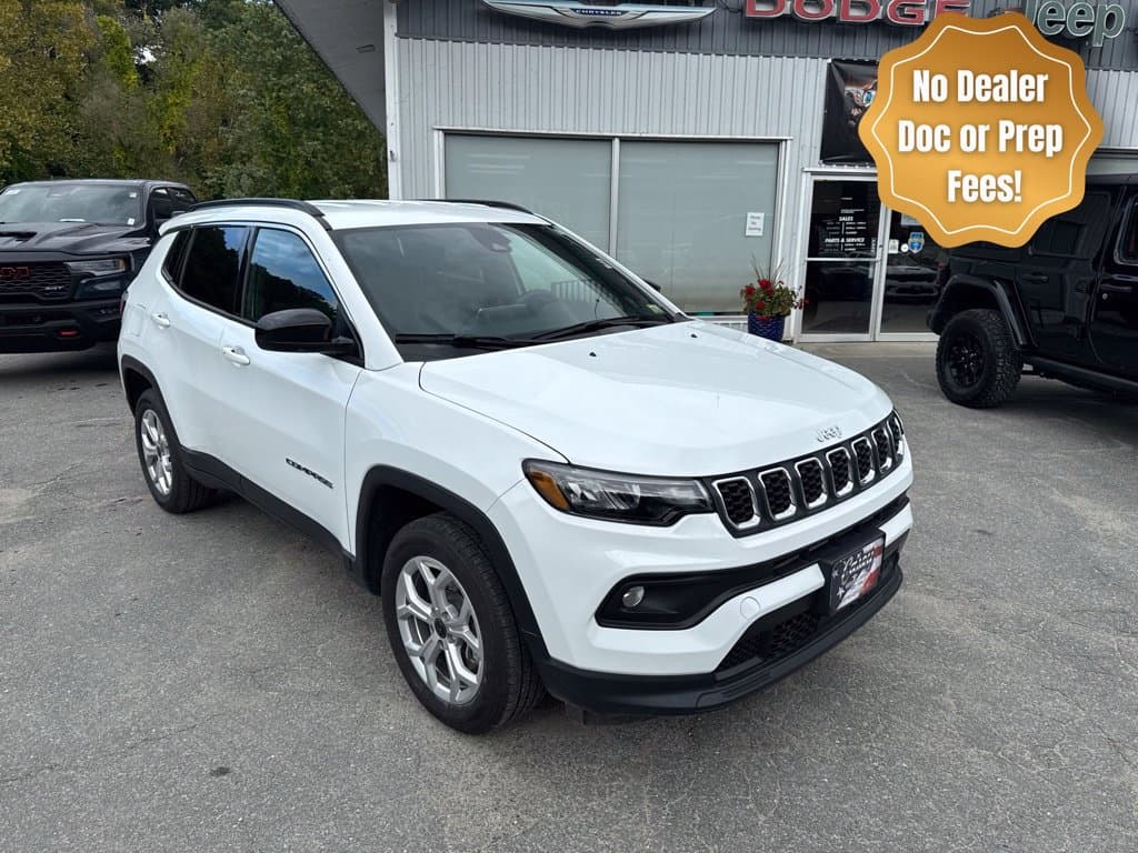 2025 Jeep Compass Latitude — photo 1 of 15