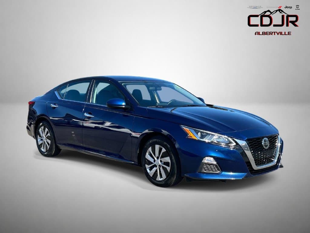 2020 Nissan Altima 2.5 S — photo 1 of 50