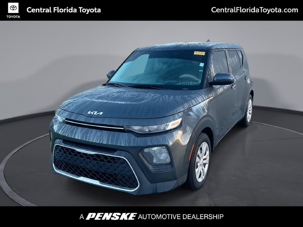 2022 Kia Soul LX — photo 1 of 30