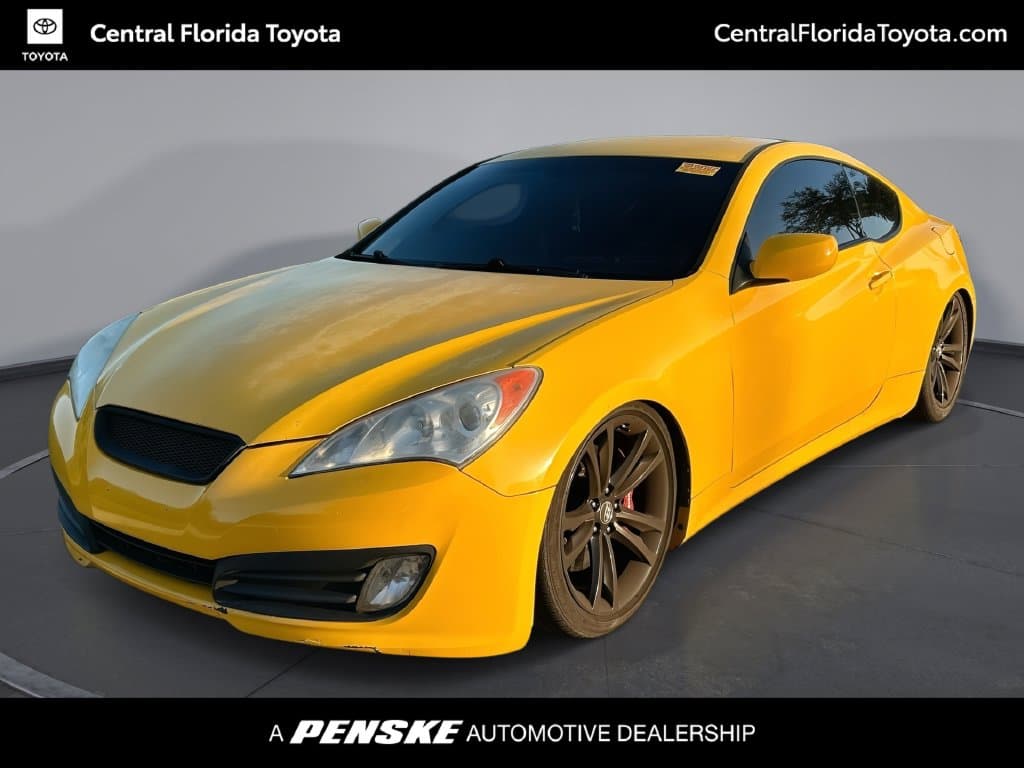 2011 Hyundai Genesis Coupe R-Spec — photo 1 of 28