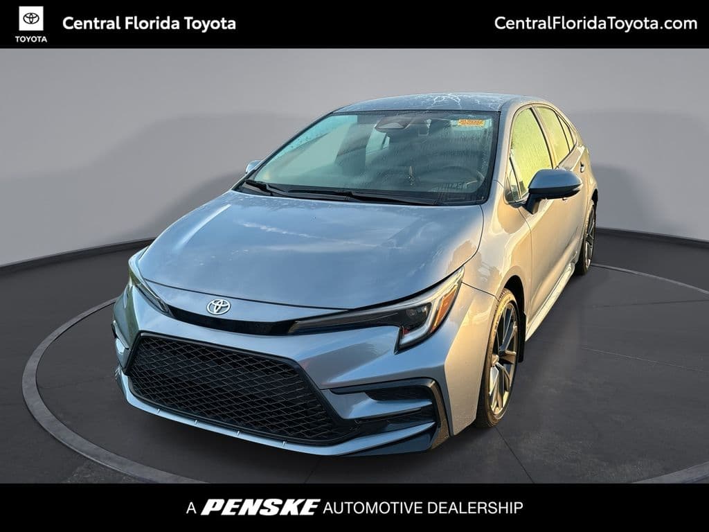 2024 Toyota Corolla SE — photo 1 of 33