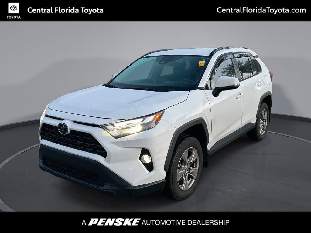 2024 Toyota RAV4 XLE — photo 1 of 35